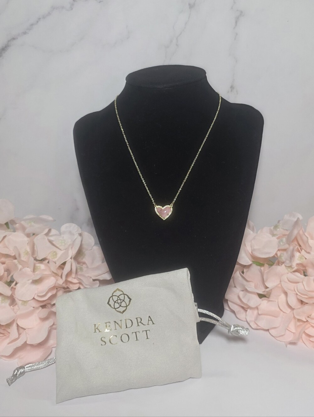 Kendra Scott - Gold Necklace with Pink Rose Quartz Heart Pendant